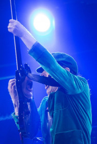 Angus Young durante a apresentação no Tacoma Dome em 2016 ©Lindsey Wasson
