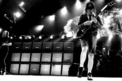 AC/DC durante a apresentação no Xcel Energy Center em Saint Paul, Minnesota, nos EUA © Steve Cohen