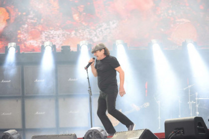 Brian Johnson durante a apresentação da turnê Rock Or Bust no Valle Hovin em Oslo, Noruega. © John T Pedersen
