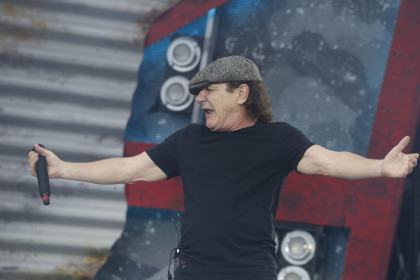 Brian Johnson durante a apresentação da turnê Rock Or Bust no Valle Hovin em Oslo, Noruega. © Cornelius Poppe