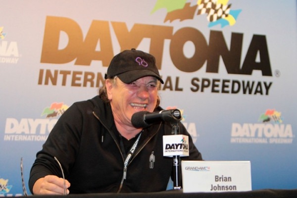 Brian Johnson não irá pilotar nas 24 horas de Daytona 2013