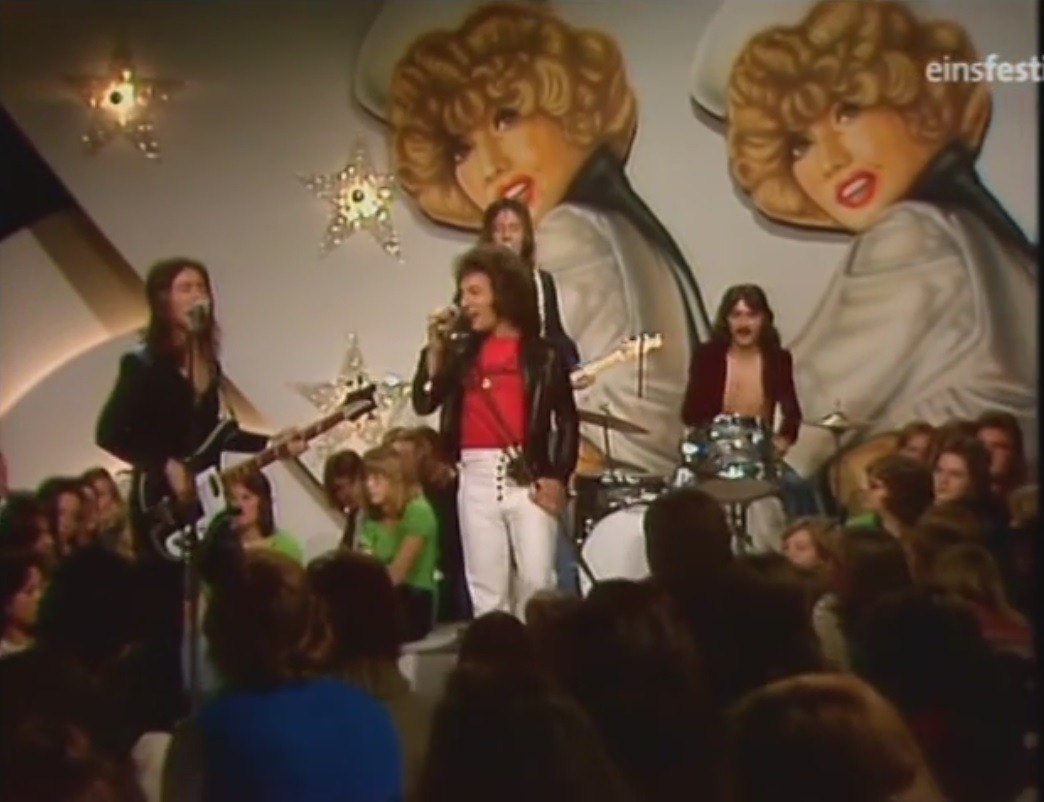Brian Johnson - She's A Teaser - Geordie 1974