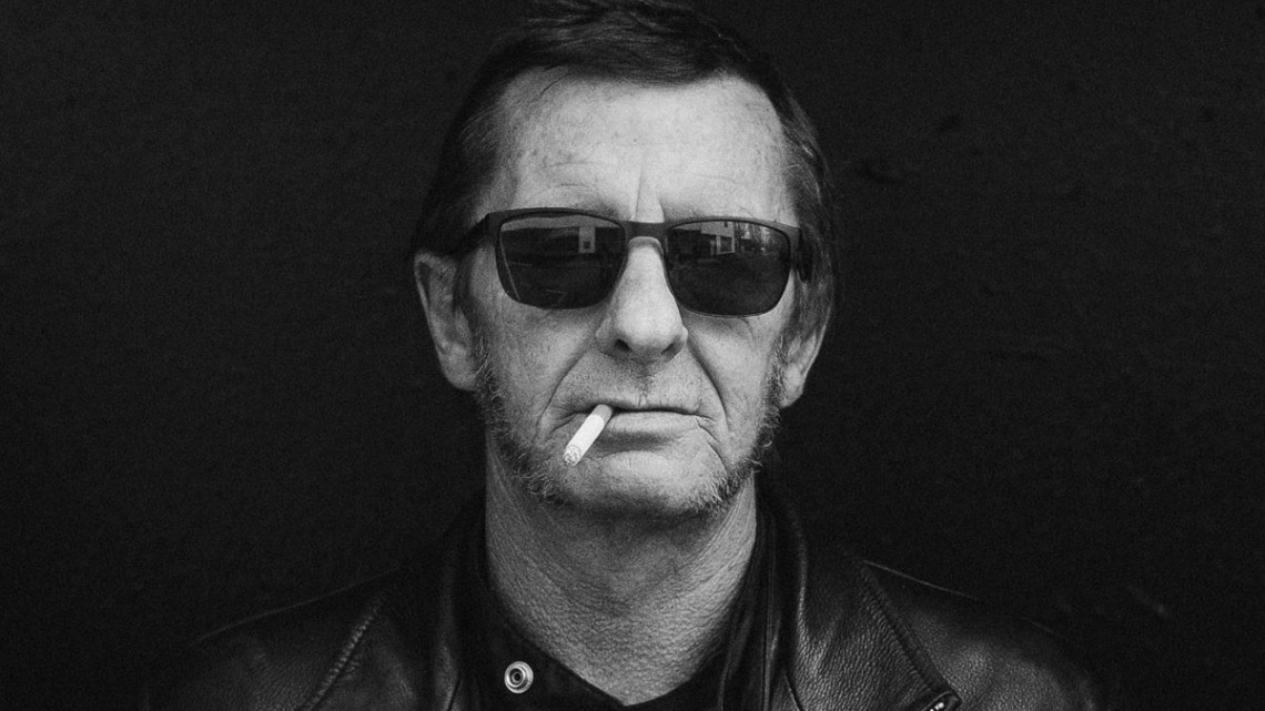 Phil Rudd. Head Job.